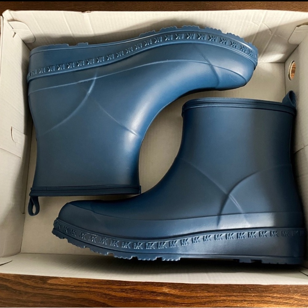 NWT Michael Kors rain boots in River Blue